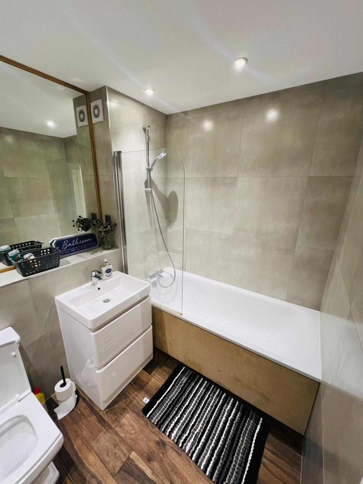 Luxury Apartment Near London Centre, Near Train Station, E1 Εξωτερικό φωτογραφία